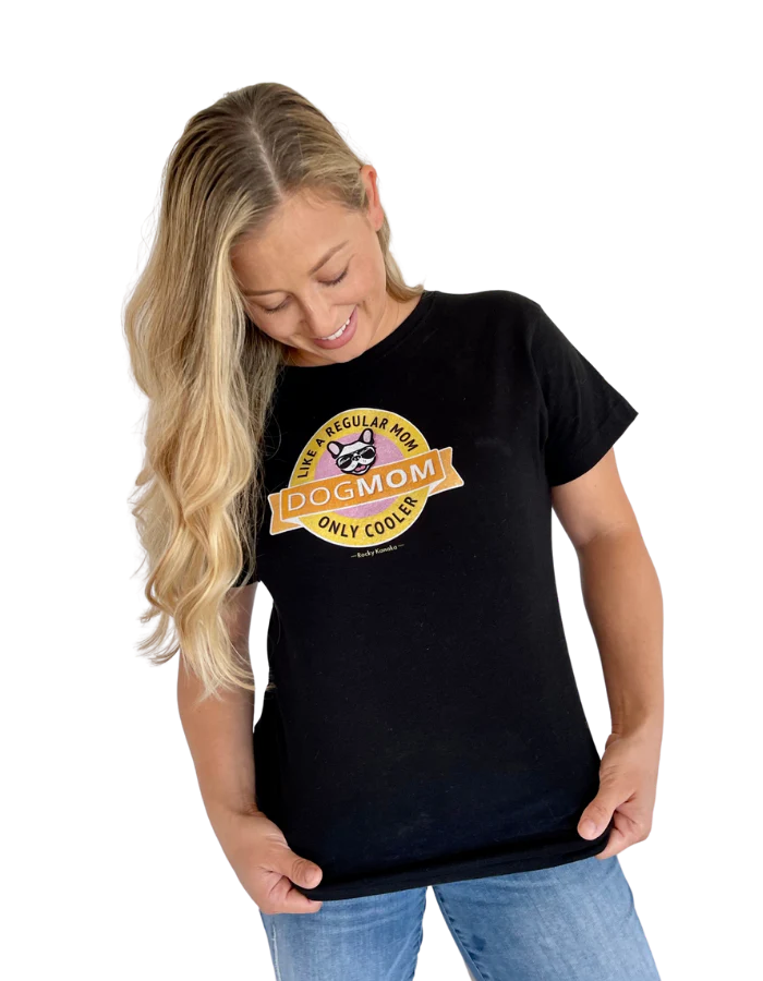 Dog Mom: Women's Relaxed T-Shirt - Image 4